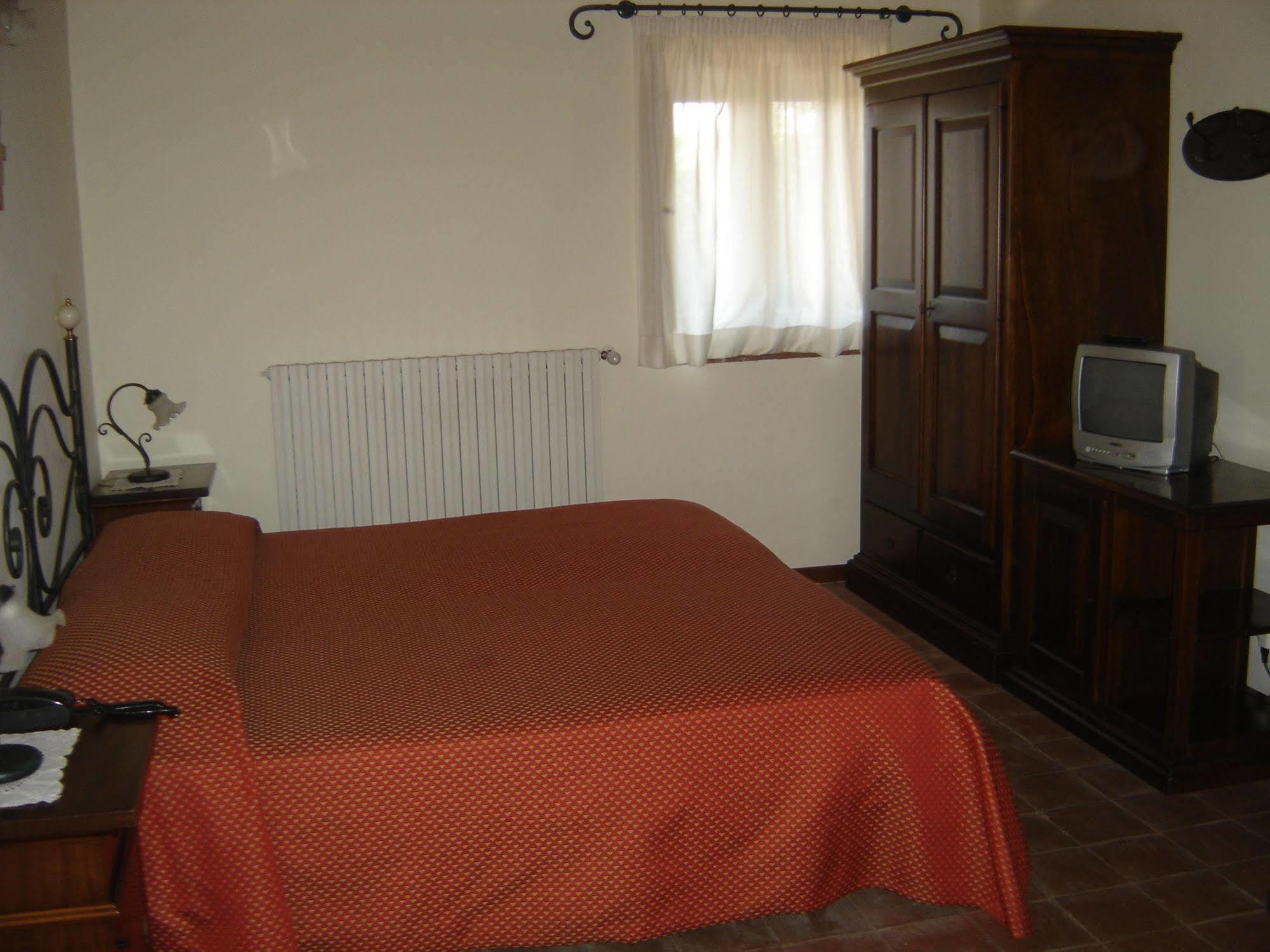 Ai Vecchi Crateri Hostal SantʼAlfio Exterior foto
